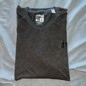 MENS XL ADIDAS SHORT SLEEVE SHIRT